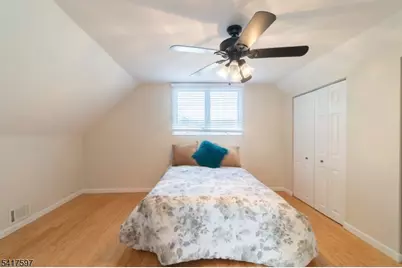 8 Dahlia Rd, Franklin Township, NJ 08873 - Photo 26