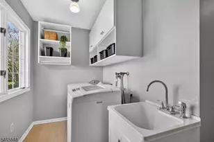 77 Meadow Run Dr, Montgomery Township, NJ 08558 - Photo 16