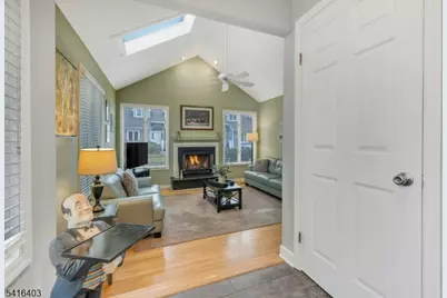 7 Meadow View Lane Ondo, Berkeley Heights Township, NJ 07922 - Photo 4