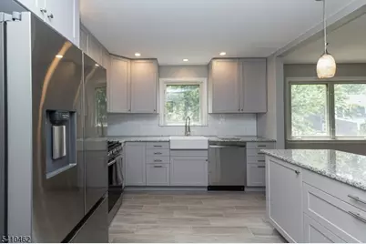 318 Myrtle Ave, Scotch Plains Township, NJ 07076 - Photo 10