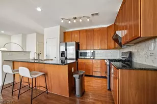 266 Patriot Hill Dr, Bernards Township, NJ 07920 - Photo 14