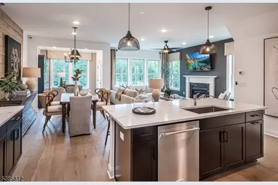 55 Wadsworth Dr #6, Denville, NJ 07834 - Photo 2