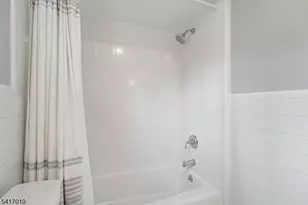 209 E Cedar St, Livingston, NJ 07039 - Photo 22