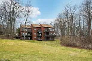 8 Baily Bunion Ct, Vernon, NJ 07462 - Photo 28