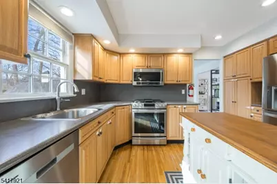 1 Radcliffe Dr, Roxbury Township, NJ 07876 - Photo 16