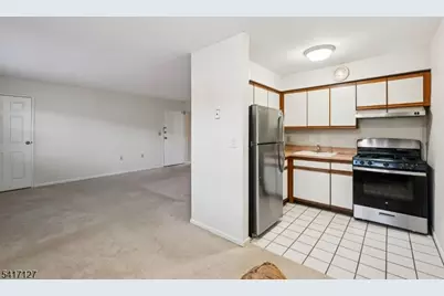 19 Savage Rd, B #6, Denville, NJ 07834 - Photo 8