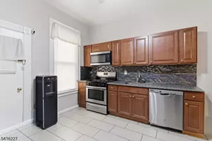 30 Second St, Elizabeth, NJ 07206 - Photo 10