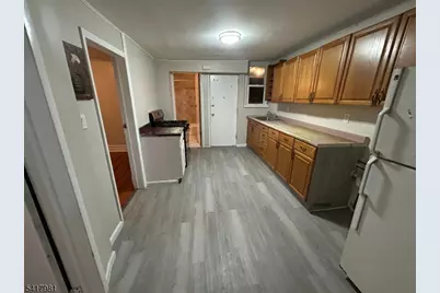 184 Walnut St, Newark, NJ 07105 - Photo 6