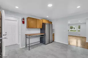 63 Livingston Ave, New Providence, NJ 07974 - Photo 8