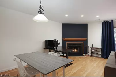 405 Cheshire Ct, Franklin Township, NJ 08873 - Photo 10