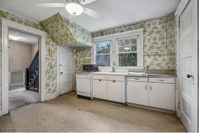 1 Baltusrol Pl, Summit, NJ 07901 - Photo 10