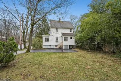 1 Baltusrol Pl, Summit, NJ 07901 - Photo 28