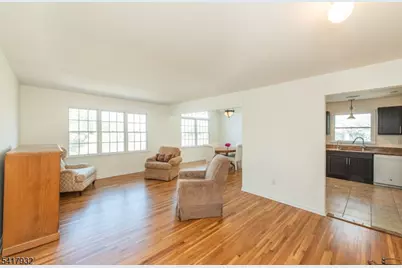 34 Thomas St, Caldwell, NJ 07006 - Photo 2
