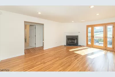 34 Thomas St, Caldwell, NJ 07006 - Photo 10