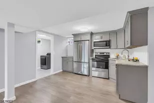 4 Toledo Ct, Hopatcong, NJ 07843 - Photo 30