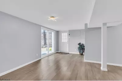 4 Toledo Ct, Hopatcong, NJ 07843 - Photo 28