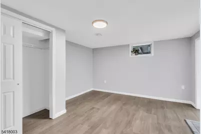 4 Toledo Ct, Hopatcong, NJ 07843 - Photo 36