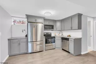 4 Toledo Ct, Hopatcong, NJ 07843 - Photo 24