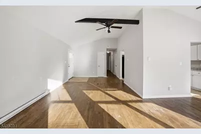 6 Tomahawk Trl, Jefferson Township, NJ 07849 - Photo 14