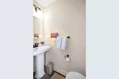 14 Saw Mill Circle, Hackettstown, NJ 07840 - Photo 10