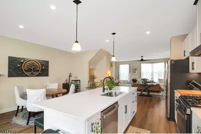 14 Saw Mill Circle, Hackettstown, NJ 07840 - Photo 4