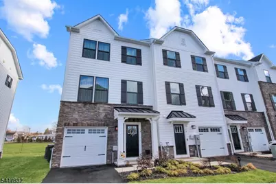 14 Saw Mill Circle, Hackettstown, NJ 07840 - Photo 2