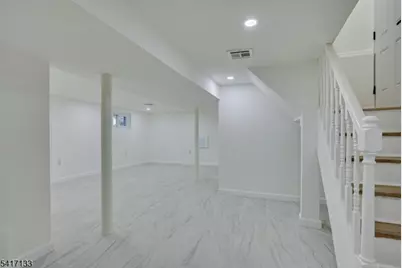 418 E 5th Ave, Roselle, NJ 07203 - Photo 22