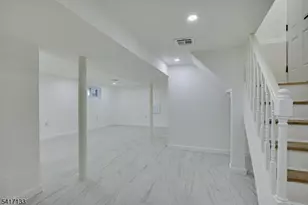 418 E 5th Ave, Roselle, NJ 07203 - Photo 22