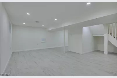 418 E 5th Ave, Roselle, NJ 07203 - Photo 24