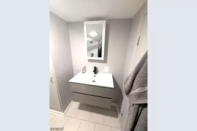 651 Crescent Dr, Bound Brook, NJ 08805 - Photo 16