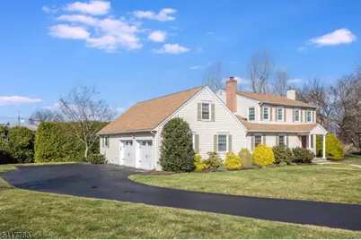 10 Torlish Gate, Raritan, NJ 08869 - Photo 2