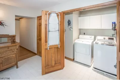 10 Torlish Gate, Raritan, NJ 08869 - Photo 16