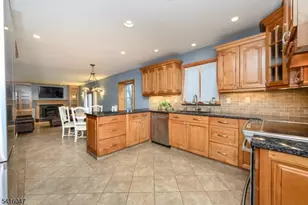 3 Tara Ct, Hardwick Township, NJ 07825 - Photo 8