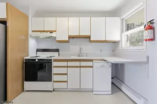 10 Minnehaha Path, Lincoln Park, NJ 07035 - Photo 12