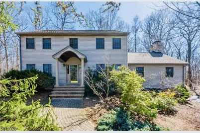 9 Buckhaven Trl, Hardyston Township, NJ 07460 - Photo 2