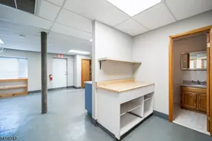 324 Ringwood Ave, Pompton Lakes, NJ 07442 - Photo 18