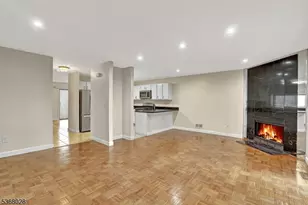 15 Krenkel Ct, Raritan Township, NJ 08822 - Photo 6