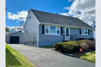 9 Joan Pl, Clifton, NJ 07012 - Photo 2