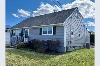 9 Joan Pl, Clifton, NJ 07012 - Photo 2