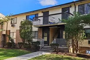 1028 Cricket Ln, Woodbridge Township, NJ 07095 - Photo 2