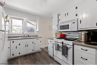 13 Millers Ln, Milltown, NJ 08850 - Photo 16