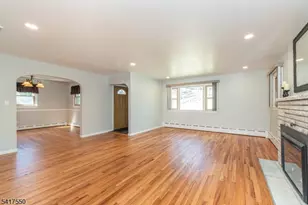 42 Everdale Rd, Randolph Township, NJ 07869 - Photo 4