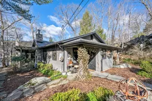 26 Short Rd, Bloomingdale, NJ 07420 - Photo 2