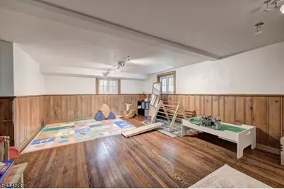 548 Hartford Ct, South Orange, NJ 07079 - Photo 16