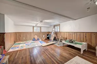 548 Hartford Ct, South Orange, NJ 07079 - Photo 16