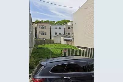 250 Elm St, Newark, NJ 07105 - Photo 1