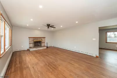 129 Ryerson Rd, Lincoln Park, NJ 07035 - Photo 2