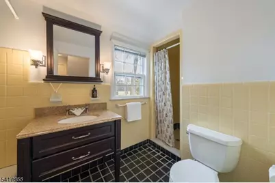 8 Claremont Dr, Millburn, NJ 07078 - Photo 18