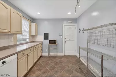 10 Brookside Ave, Hawthorne, NJ 07506 - Photo 10