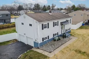 9 Montrose Rd, Franklin Township, NJ 08873 - Photo 2